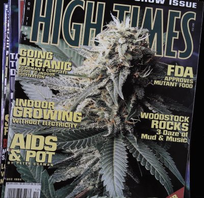 High Times (lot of 23 magazines from December 1994-August 2000) cover
